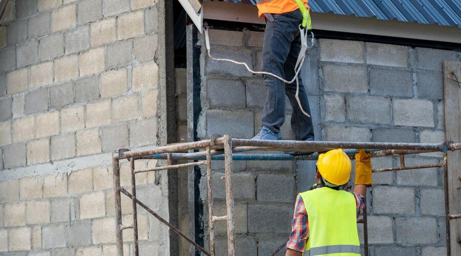 Expert Emergency Roof Repairs services in Perryville, MO